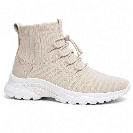 Lys strømpe-sneaker med chunky sål og “NICENICE” snørebånd
