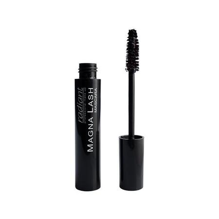 Magna Lash Mascara med intens farve og specialbørste for maksimal volumen og smukt buede vipper.