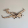 Diamond DA42 Twin Star flydekoration i 4 mm egefineret træ