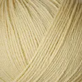 close up af garnnoegle merino fra knitting for olive i farven stoevet banan