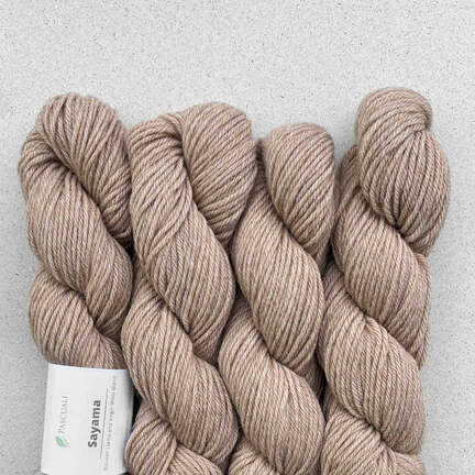 garnnoegler sayma fra pascuali i farven taupe