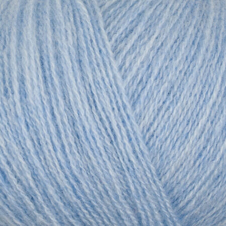 Close up af Gepard garn cashmere lace i farven blåstilhed