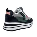 love sneakers