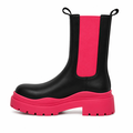 Chelsea-boot i sort med pink elastik og plateau sål