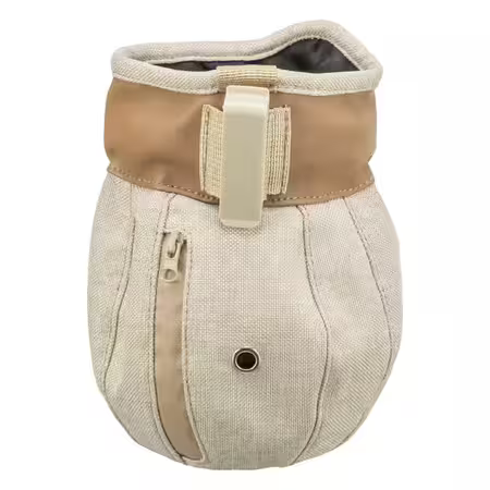 Trixie Dog Activity godbidstaske Snack Bag 11x16 cm i beige farve med indbygget hundepose dispenser