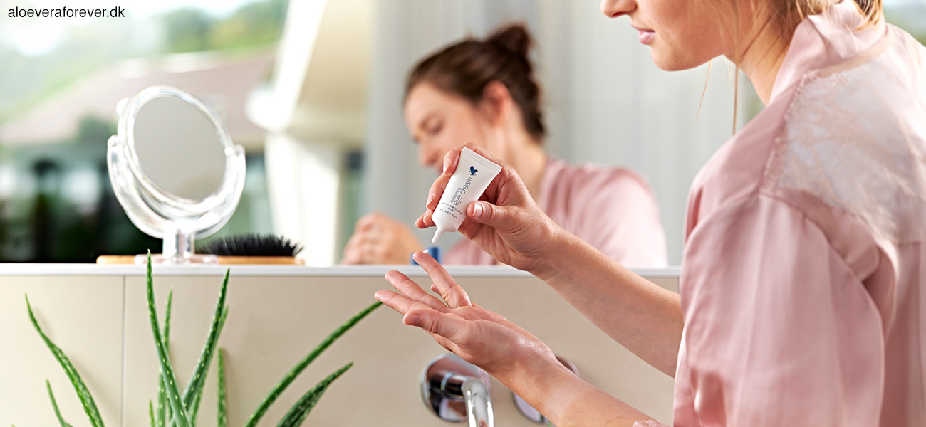 Awakening Eye Cream fra Forever Living - fin øjencreme til øjenomgivelserne
