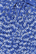 close up af garnoegle af maerket paillettes fra lang yarns i farven blue og silver