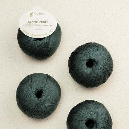4 garnnoegler i kvaliteten arctic pearl fra pascuali i farven 17 neptune
