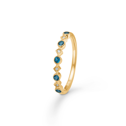 POETRY ring in 14 karat gold with diamonds | Danish design by Mads Z