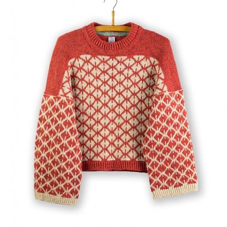 strik en Aase sweater Hanne rimmen isager archives isager garn tvinni spinni