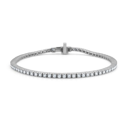 TENNIS bracelet in 14 karat white gold with 1.50 ct. diamonds.