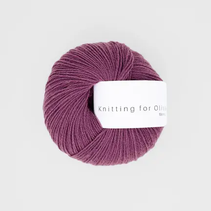 garnnoegle merino fra knitting for olive i farven brombæris