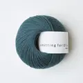 garnnoegle merino fra knitting for olive i farven petroleumsgroen
