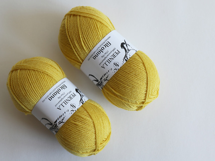 to nøgler Pernilla garn fra filcolana i farve 384 Buttercup