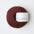 garnnoegle merino fra knitting for olive i farven vinroed