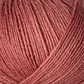 close up af garnnoegle i merino fra knitting for olive i farven vilde baer