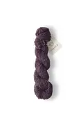 Close up af Isager Tweed i farven purple