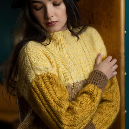 close up af avangarde fra filcolana strikket i peruvian og tilia