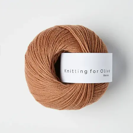 garnnoegle merino fra knitting for olive i farven bloed nougat