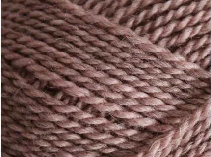 Close up af garnnøgle mashdale fra Filcolana i new dawn 391