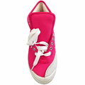 Undersiden af pink Kawasaki sneaker i 2. sortering med synligt restgummi omkring gummisålen.