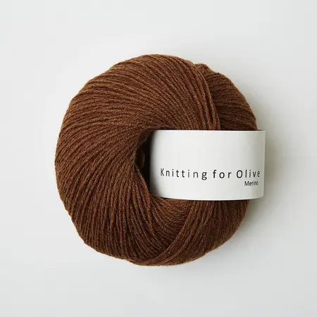 garnnoegle merino fra knitting for olive i farven moerk cognac