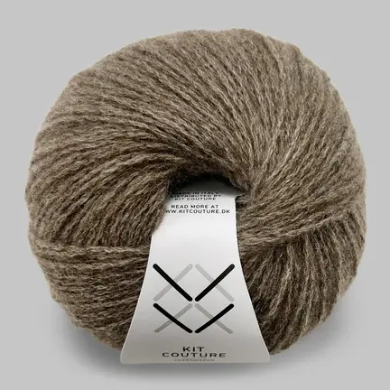 Garnnøgle 100% Cashmere fra Kit Couture i farven trøffel