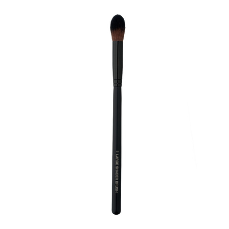 Blending Brush med bløde syntetiske hår til præcis blending og udtoning af øjenskygge for et perfekt makeup-look.