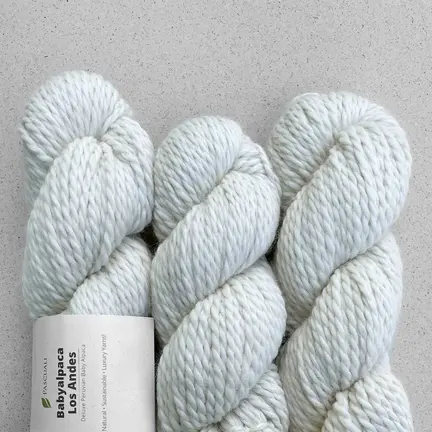 3 garnnoegler farve hvid 10 Babyalpaca Los Andes fra Pascuali