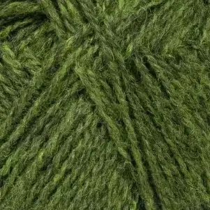 close up af garnet finull fra Rauma i farven groen meleret 4130