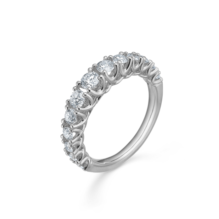 CROWN PRINCESS diamond ring in 14 karat white gold | Danish design by Mads Z