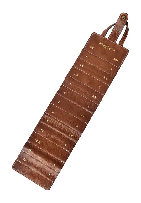 pindeetui fra re designed kaldet project 66 med pindestoerrelser