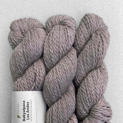 3 garnnoegler farve taupe 61 Babyalpaca Los Andes fra Pascuali