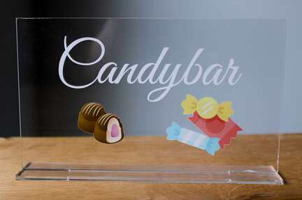Candybar skilt i akryl